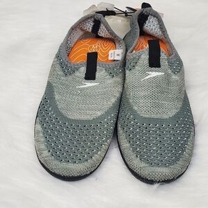 Speedo gray water shoes. Size medium (13/1)